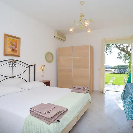 Hotel apartamentowy Ischia La Sentinella *
